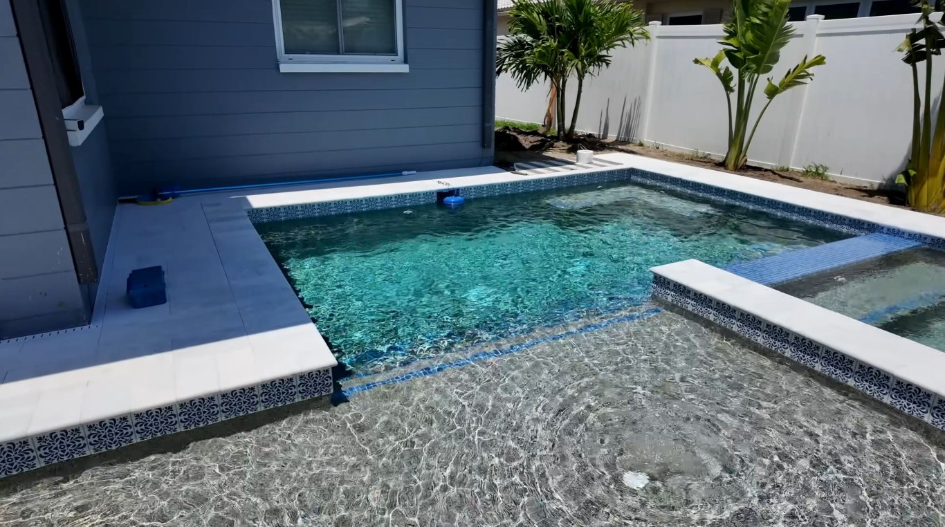 Weekly pool cleaning service in Adelanto, CA